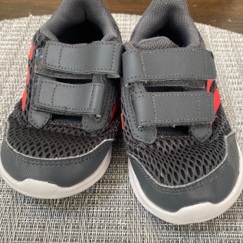 Velcro adidas red and grey no stains or rips size 8